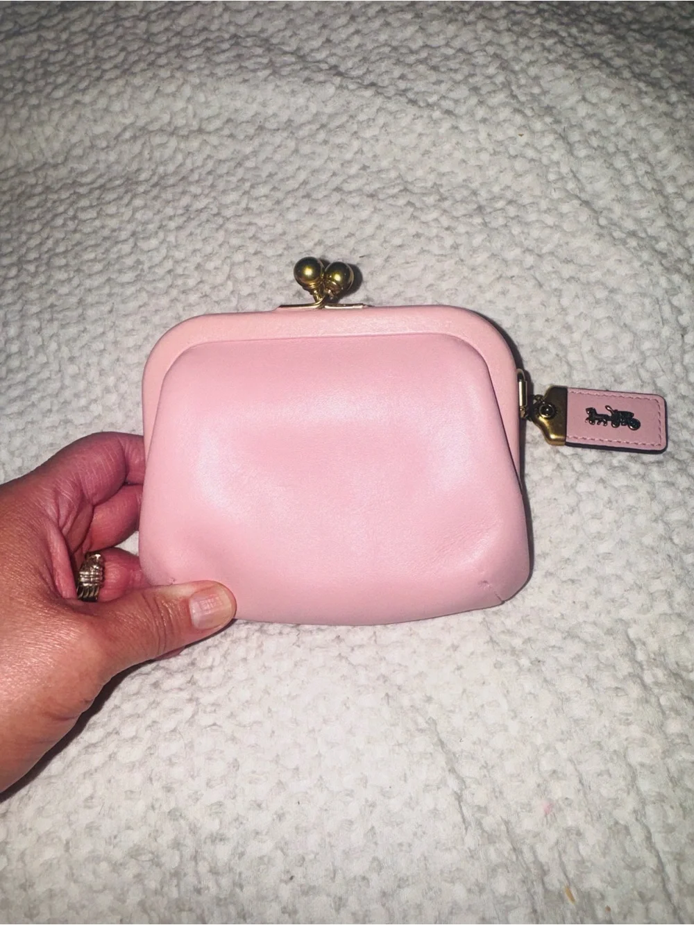 COACH 1941 Kisslock Coin Change Purse PINK Glovetan Leather